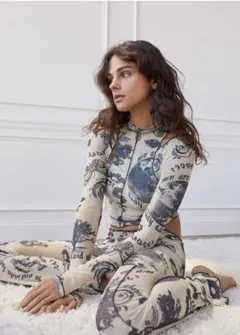 urban outfitters セカンドスキントップスのサムネイル