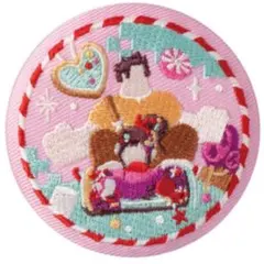 Disney Characters【シュガー・ラッシュ】刺繍缶バッジ★ビスケット