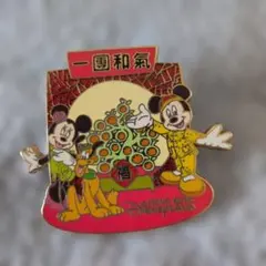 香港ディズニーランド　旧正月ピンバッチのサムネイル