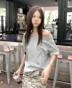 オフショルダー 半袖 Tシャツ グレー y2k グランジ Sサイズ