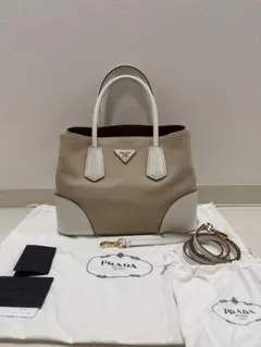 PRADA ハンドバッグ ベージュ/ホワイト