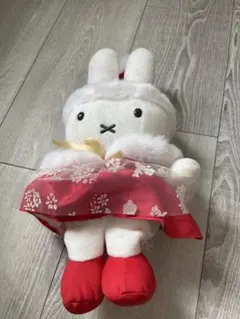 ミッフィー サンタ コスチューム ぬいぐるみ