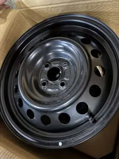 16インチ　スチールホイール