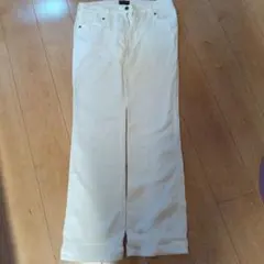 エンポリオアルマーニ　ホワイトジーンズ