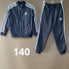 アディダスオリジナルス上下