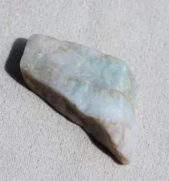 ［透過良好］糸魚川翡翠 入りコン沢 青翡翠 原石 6.0g
