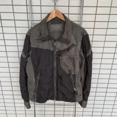 アヴィレックスのカーキ色のかっイイブルゾン