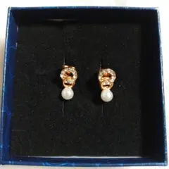 パール付きゴールドイヤリング