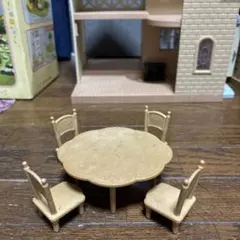 シルバニアファミリー おままごと用 ダイニングテーブルと椅子セット