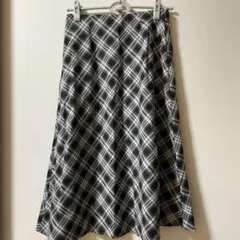 UNIQLO チェック柄　フレアスカートM