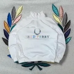 beams 別注 FRED PERRY ハーフジップ スウェット 刺繍ロゴ 短丈