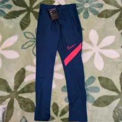 ［新品未使用タグ付き］ACADEMY テック パンツ NIKE