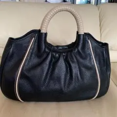 ハロッズのハンドバッグ　（お値下げしました）