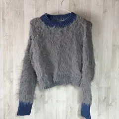 グレーのふわふわニットセーター Mサイズ