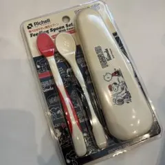 離乳食スプーンセット　ケース付き　スヌーピー