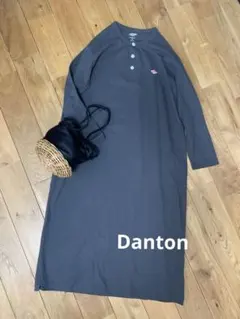 Danton ダントン ヘンリーネック ワンピース チャコール ロゴ