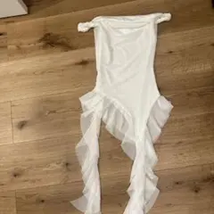 ホワイト フリル ノースリーブ トップス