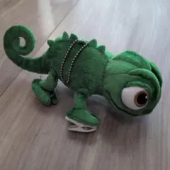 Disney パスカル　肩のせ キーホルダー ぬいぐるみ