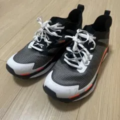 ノースフェイス ベクティブ インフィニティ26.５/WT/BKのサムネイル