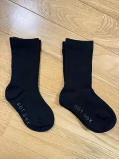 黒色　無地　クルー丈ソックス　靴下