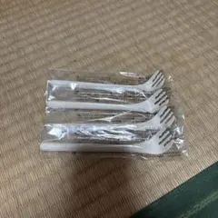 日清カップヌードル専用フォーク右利き用4本セットのサムネイル