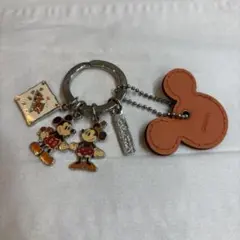 【新品】香港ディズニー ミッキーキーホルダー チャーム付き