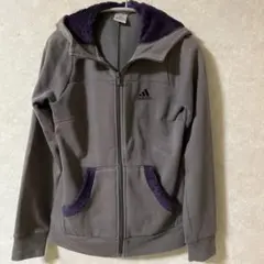アディダスパーカー　グレー　M