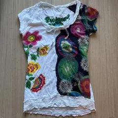 Desigual　デシグアル　半袖　Tシャツ　S 花柄のサムネイル