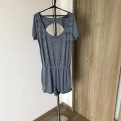 アメリカンイーグルアウトフィッターズ　キュロットワンピース　背中空きボーダー