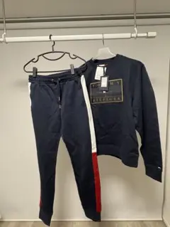 【新品】Tommy Hilfiger トレーナー・スウェットセット