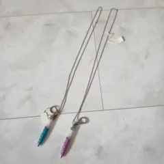 水晶入り、ペン型ネックレス 青 ピンク 2本セット