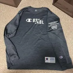 バスケ長袖シャツ　チャンピオン