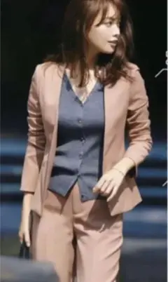 Item thumbnail for item 08da9256-1c9a-4b51-95e2-e9a836d9b92b