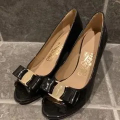 Salvatore Ferragamo オープントゥパンプス
