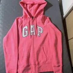 ギャップピンクパーカー