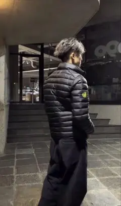 ストーンアイランドダウンブラックのサムネイル