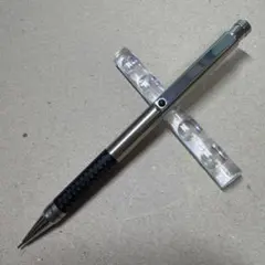 新品 廃盤 トンボ鉛筆 メタル ディンプル ブラック シャーペン 0.5mmのサムネイル