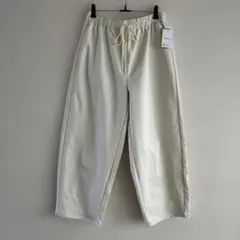 しまむら　リノルーセ　カーブパンツ タグ付き新品未使用！のサムネイル
