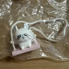 【匿名配送】ガチャガチャ ちいかわ ブランコ2 モモンガ