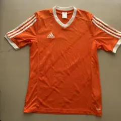 adidas オレンジシャツ Vネック