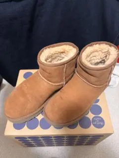 2026年最新】UGGボアブーツの人気アイテム - メルカリ