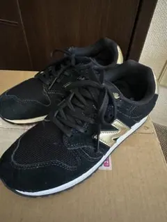 ニューバランス520⭐︎23センチ