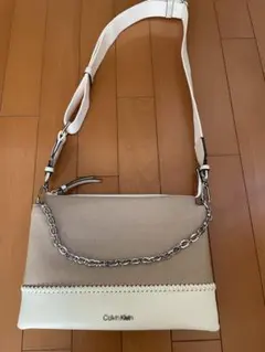 Calvin Klein ショルダーバッグ ベージュ/ホワイトのサムネイル