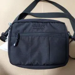 お値下げ！GERRY☆タグ付き ブラック ショルダーバッグのサムネイル