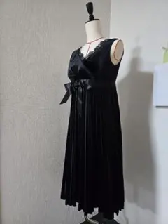 ベロアノースリーブワンピース