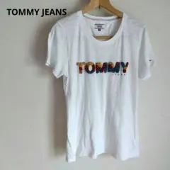 TOMMY JEANS　トミージーンズ　白　半袖Ｔシャツ　レディースＭ　装飾ロゴ