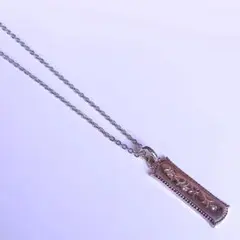 【SV刻印あり】ハワイアンジュエリー　彫刻　ペンダント　スクエア　ラインストーンのサムネイル