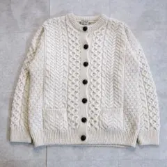 美品✨インバーアラン ケーブルニット カーディガン アランニット 白 くるみ釦