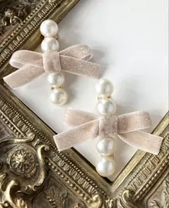 ハンドメイド　2個セット♡ピンクラメベルベット♡パール☆リボンヘアクリップ