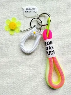 じゃらじゃらバックチャーム キーホルダー キーチャーム☻ネオンカラー